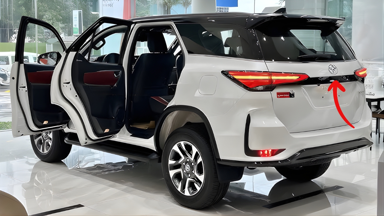Toyota Fortuner Legender